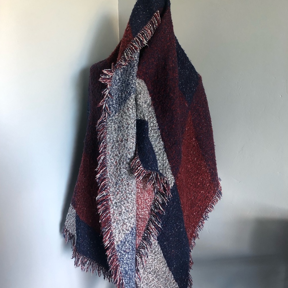 2 Winter Scarves for $25 🛍 - Picture 3 of 8